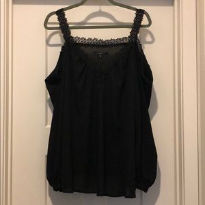 Cold shoulder top in black